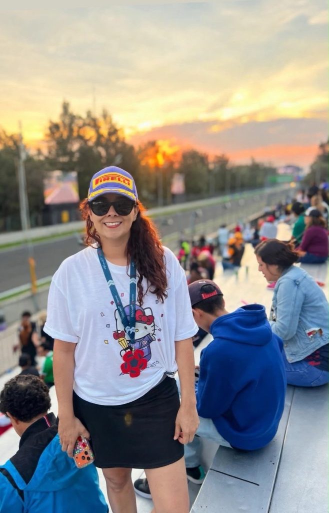 Monoplazas en pista durante las prácticas del GP de México 2026 en el Autódromo Hermanos Rodríguez